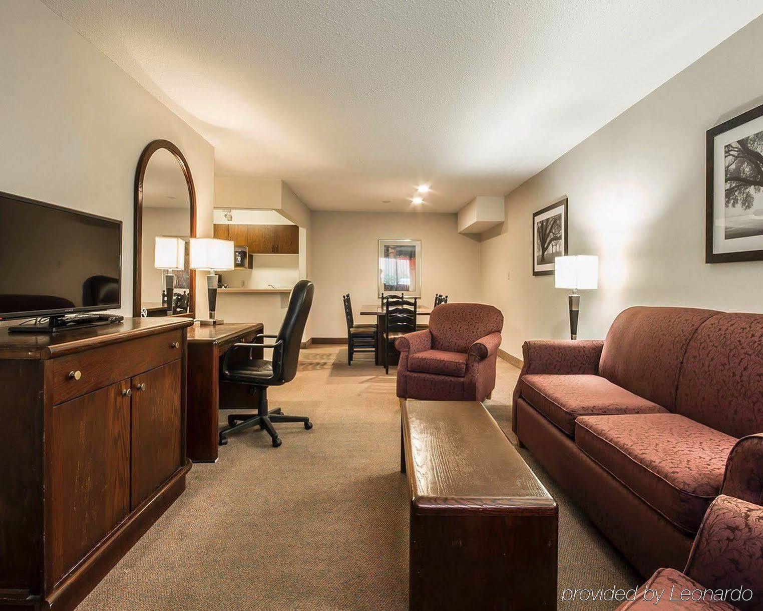 Art Infiniti Hotel Pitt Meadows ภายนอก รูปภาพ